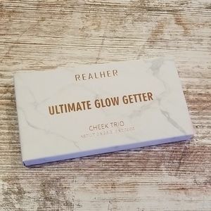 REALHER

"ULTIMATE GLOW GETTER" CHEEK TRIO